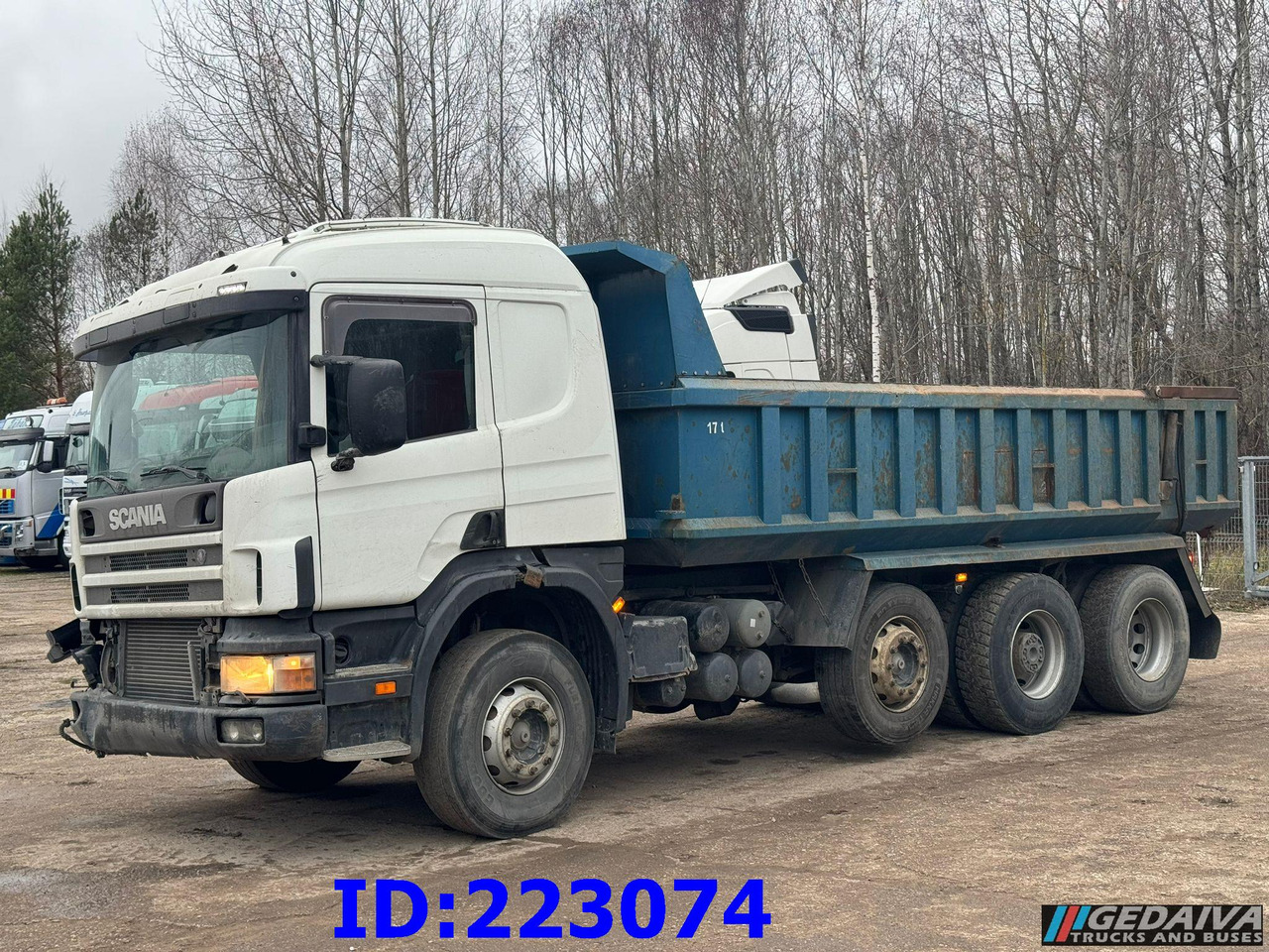 SCANIA 124 8x2 - Manual - Full steel - Kipper: das Bild 2 SCANIA 124 8x2 - Manual - Full steel - Kipper: das Bild 2