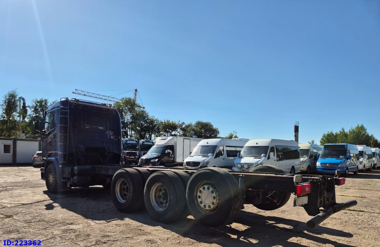 SCANIA R580 8x4 Euro6 Retarder - Fahrgestell LKW: das Bild 4 SCANIA R580 8x4 Euro6 Retarder - Fahrgestell LKW: das Bild 4