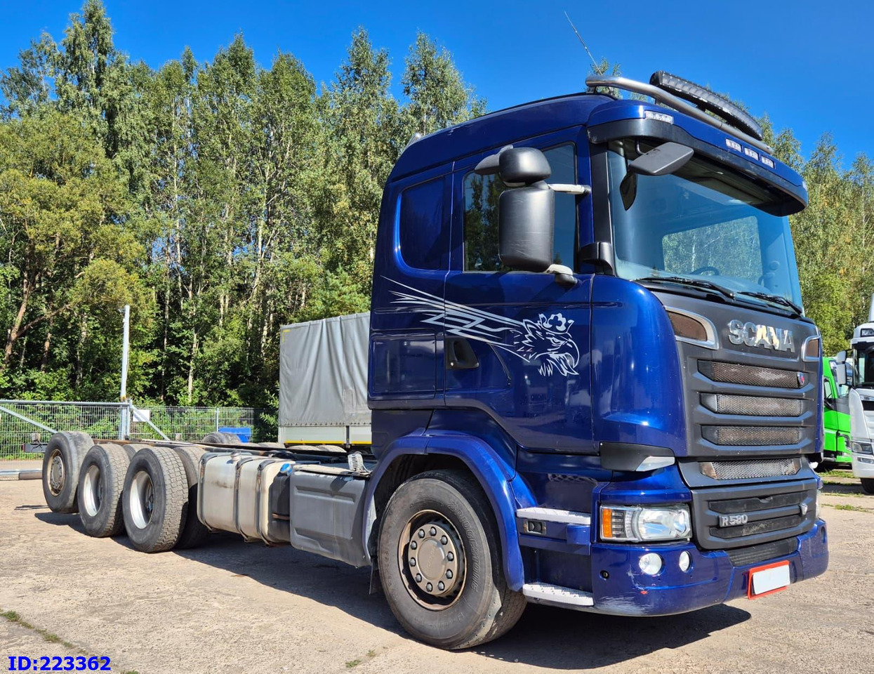 SCANIA R580 8x4 Euro6 Retarder - Fahrgestell LKW: das Bild 2 SCANIA R580 8x4 Euro6 Retarder - Fahrgestell LKW: das Bild 2