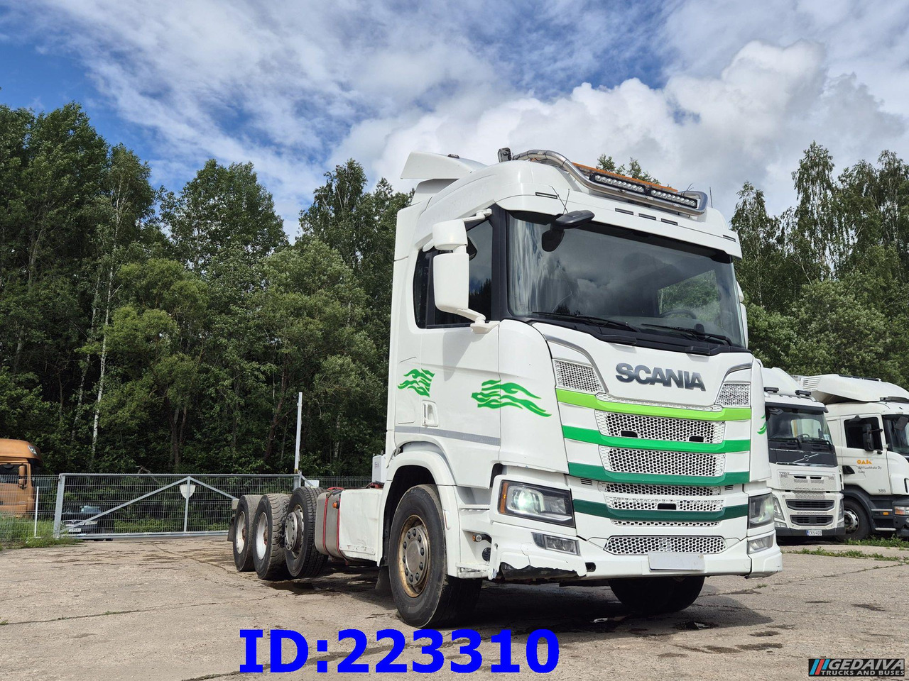 SCANIA R650 V8 8x4 BIG AXLES - Fahrgestell LKW: das Bild 3 SCANIA R650 V8 8x4 BIG AXLES - Fahrgestell LKW: das Bild 3