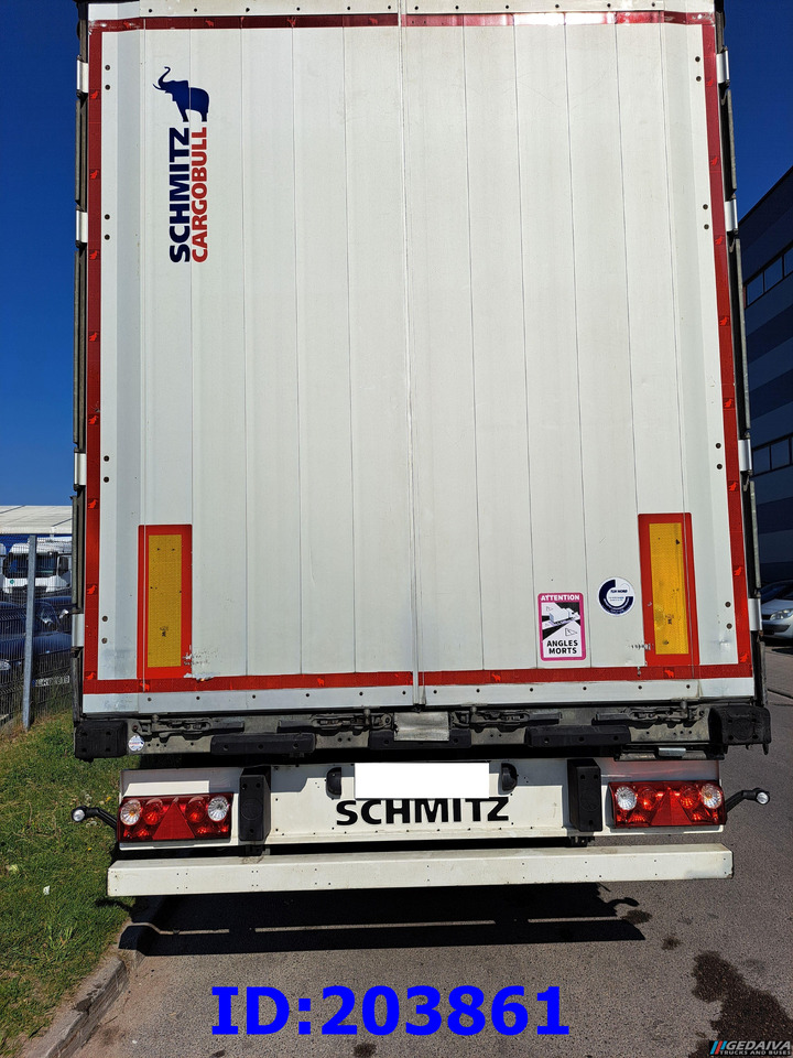 SCHMITZ CARGOBULL - Planenauflieger: das Bild 5 SCHMITZ CARGOBULL - Planenauflieger: das Bild 5