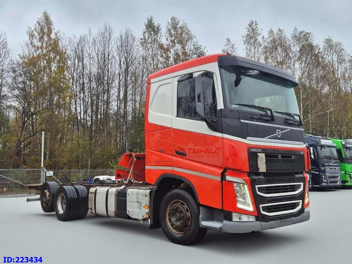 VOLVO FH13 500HP 6x2 - Fahrgestell LKW: das Bild 4 VOLVO FH13 500HP 6x2 - Fahrgestell LKW: das Bild 4
