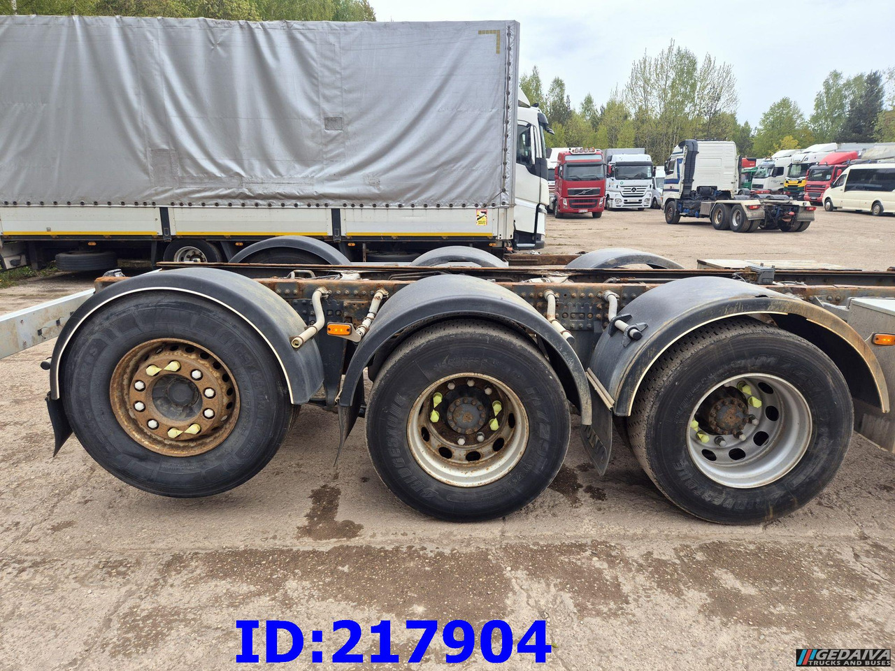 VOLVO FM 410HP 8x4 (Steering axle) - Fahrgestell LKW: das Bild 5 VOLVO FM 410HP 8x4 (Steering axle) - Fahrgestell LKW: das Bild 5