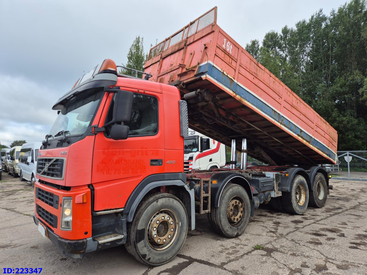 VOLVO FM12 420HP 8X4 Manual - Kipper: das Bild 1 VOLVO FM12 420HP 8X4 Manual - Kipper: das Bild 1