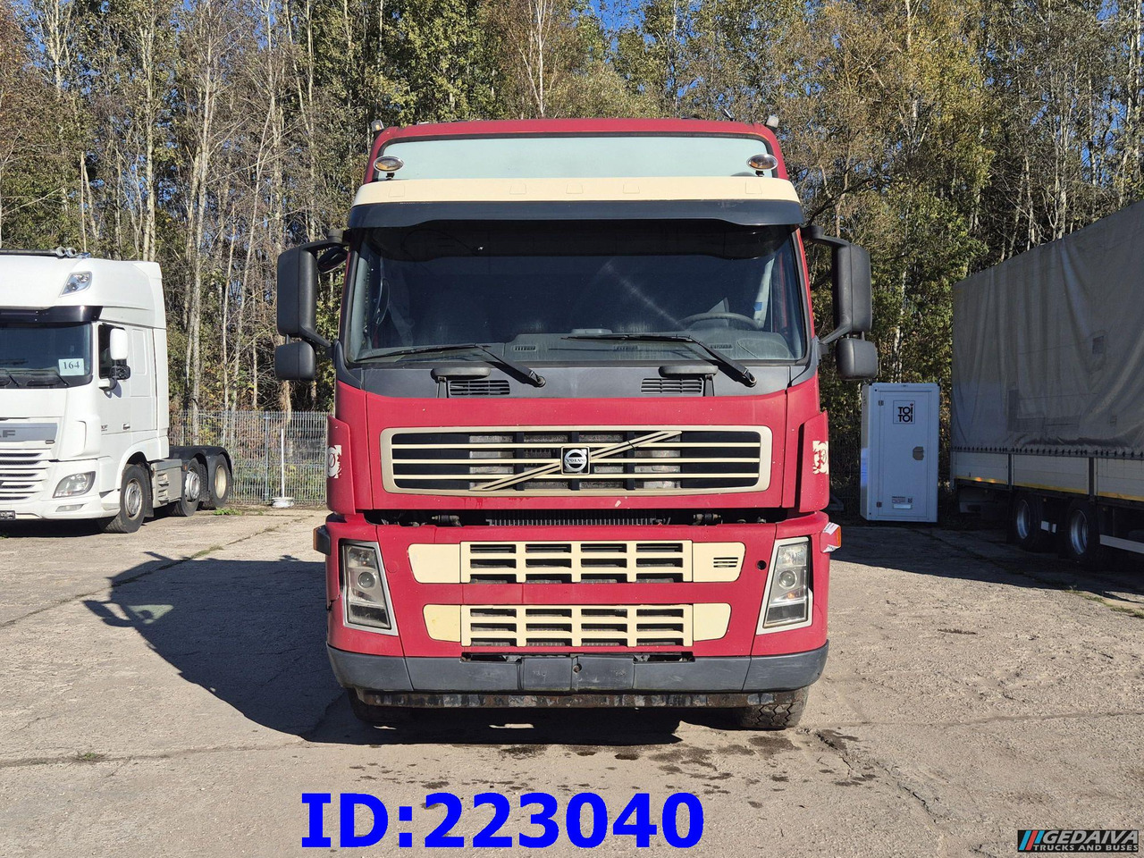 VOLVO FM12 420HP 8x2 - Seil Abrollkipper: das Bild 2 VOLVO FM12 420HP 8x2 - Seil Abrollkipper: das Bild 2