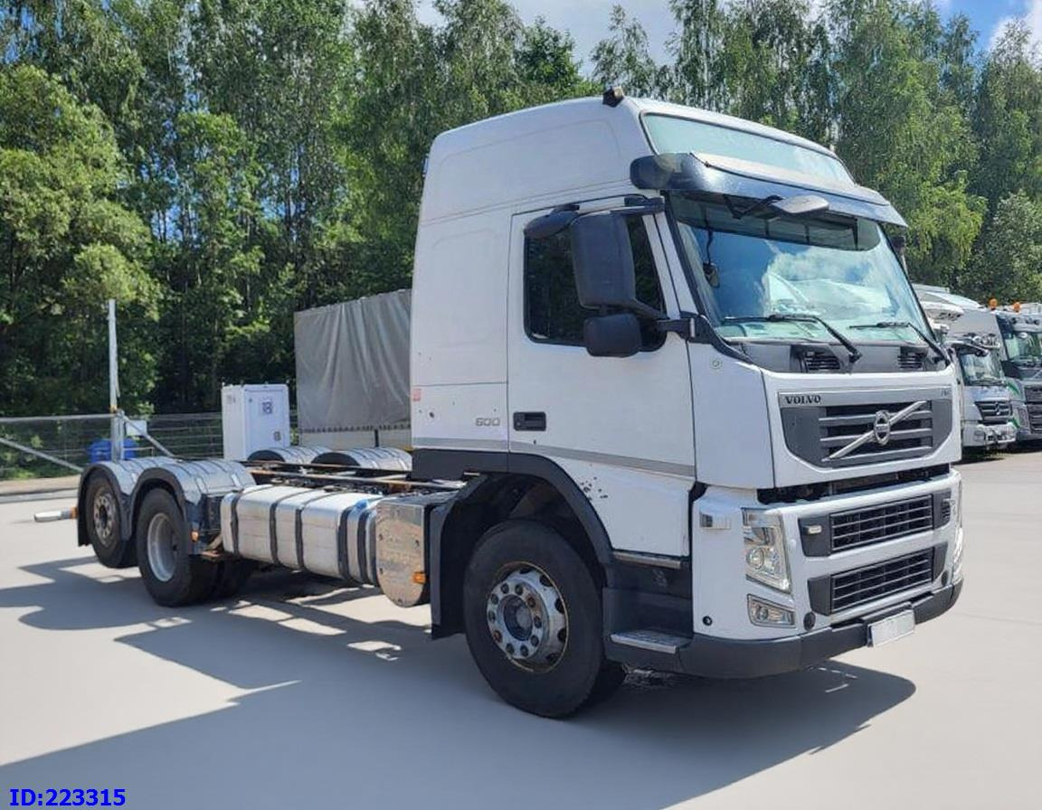 VOLVO FM13 500HP 6x2 Euro5 - Fahrgestell LKW: das Bild 4 VOLVO FM13 500HP 6x2 Euro5 - Fahrgestell LKW: das Bild 4