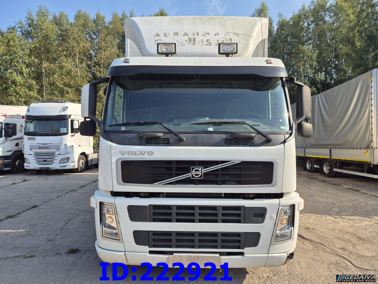 VOLVO FM9 260HP - Koffer LKW: das Bild 2 VOLVO FM9 260HP - Koffer LKW: das Bild 2