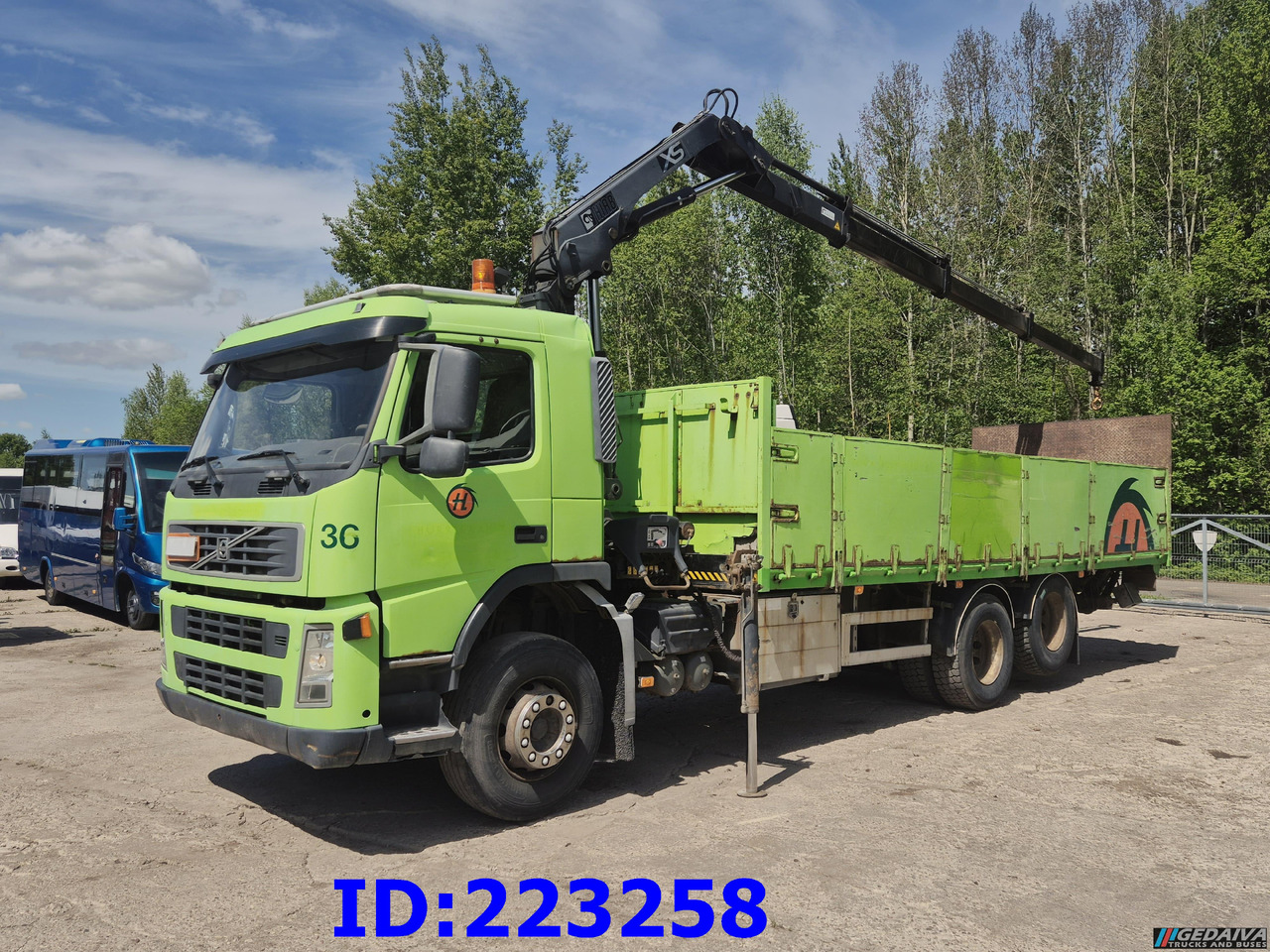 VOLVO FM9 300HP 6x2 + HIAB 144B -3 CL - Pritsche LKW: das Bild 1 VOLVO FM9 300HP 6x2 + HIAB 144B -3 CL - Pritsche LKW: das Bild 1