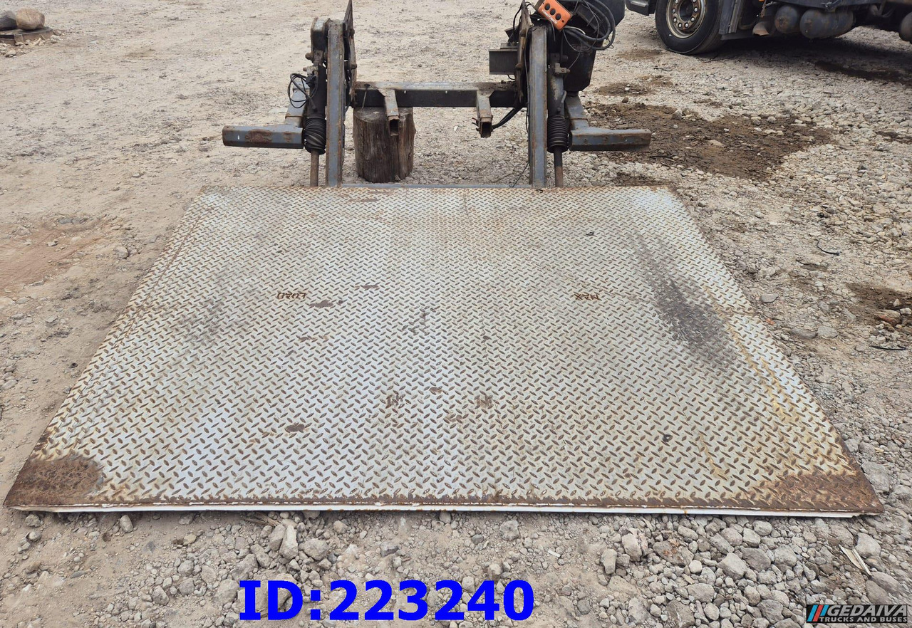 ZEPRO 200-175MA - Ladebordwand: das Bild 4 ZEPRO 200-175MA - Ladebordwand: das Bild 4