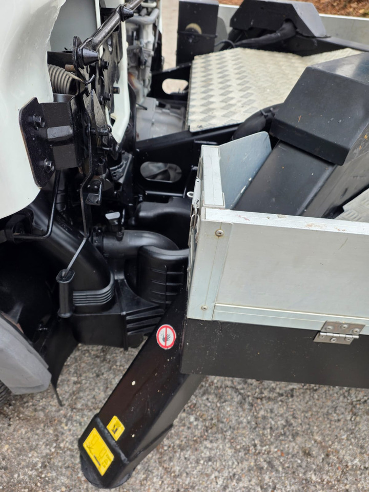 PALFINGER P 200 A - LKW mit Arbeitsbühne: das Bild 2 PALFINGER P 200 A - LKW mit Arbeitsbühne: das Bild 2