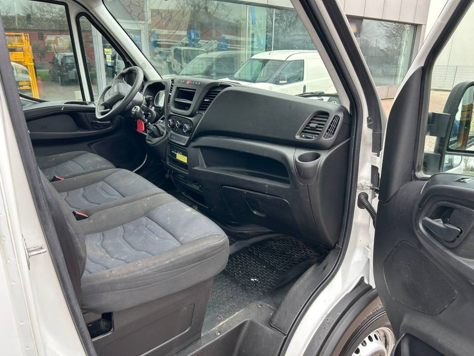 LKW mit Arbeitsbühne Socage 20D: das Bild 14