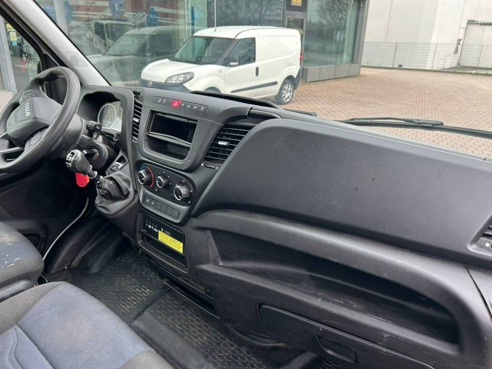 LKW mit Arbeitsbühne Socage 20D: das Bild 11