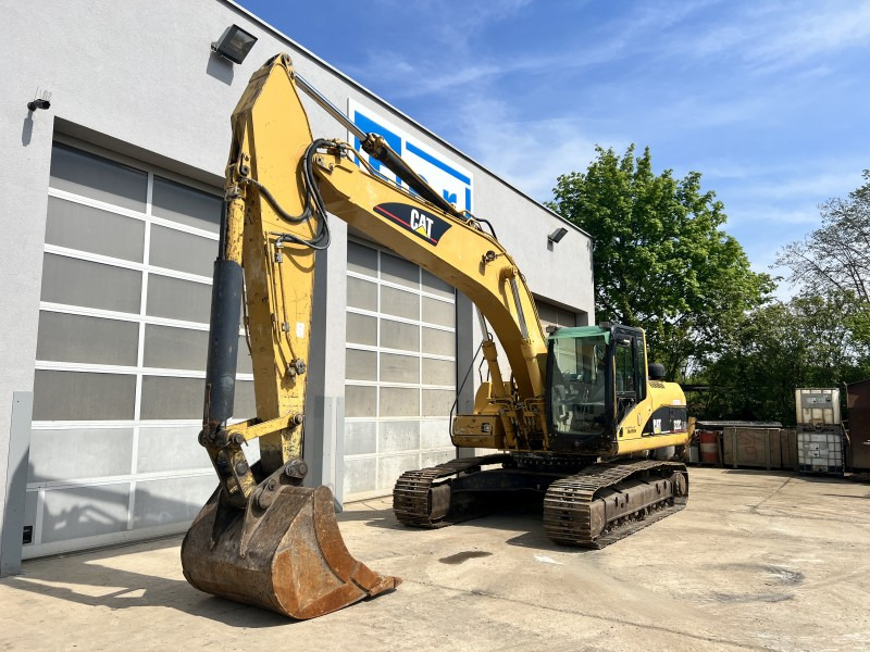 Caterpillar 322 C LN (110546) - Kettenbagger: das Bild 3 Caterpillar 322 C LN (110546) - Kettenbagger: das Bild 3