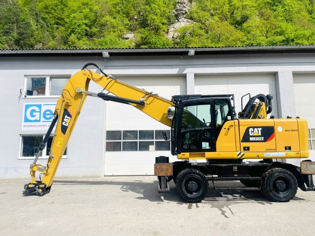 Caterpillar MH3022 (3993) - Umschlagbagger: das Bild 3 Caterpillar MH3022 (3993) - Umschlagbagger: das Bild 3