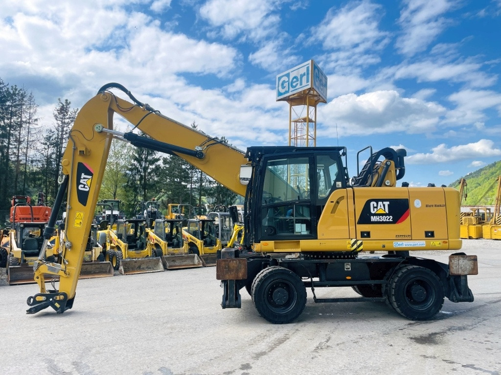 Caterpillar MH3022 (3993) - Umschlagbagger: das Bild 1 Caterpillar MH3022 (3993) - Umschlagbagger: das Bild 1