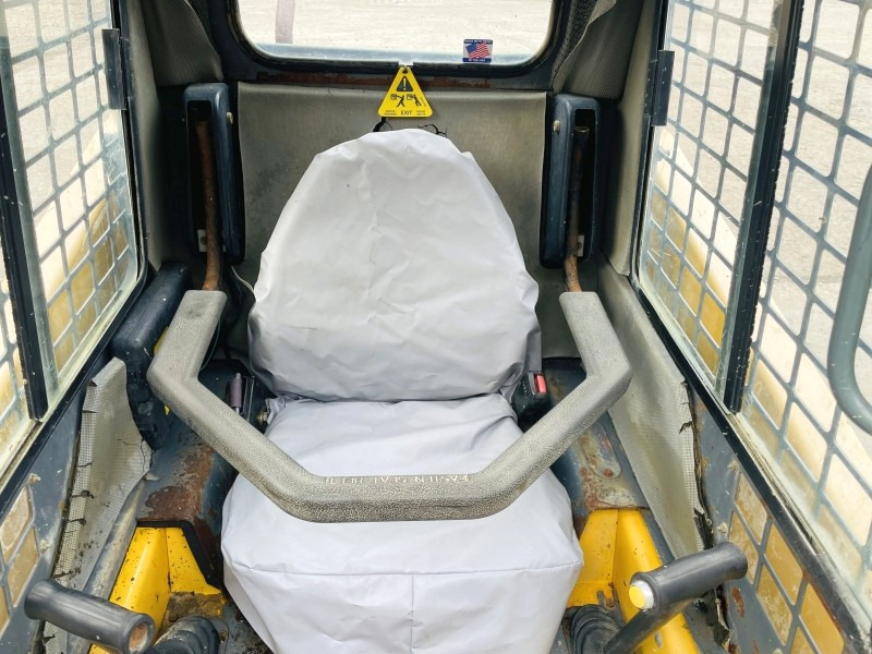 Gehl SL4240 (3746) - Kompaktlader: das Bild 5 Gehl SL4240 (3746) - Kompaktlader: das Bild 5