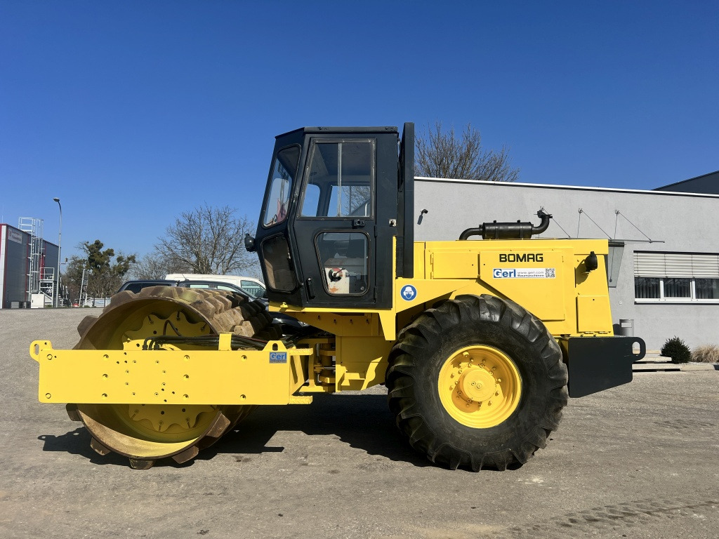 JCB Vibromax W 1402 PD (111495) - Walzenzug: das Bild 2 JCB Vibromax W 1402 PD (111495) - Walzenzug: das Bild 2