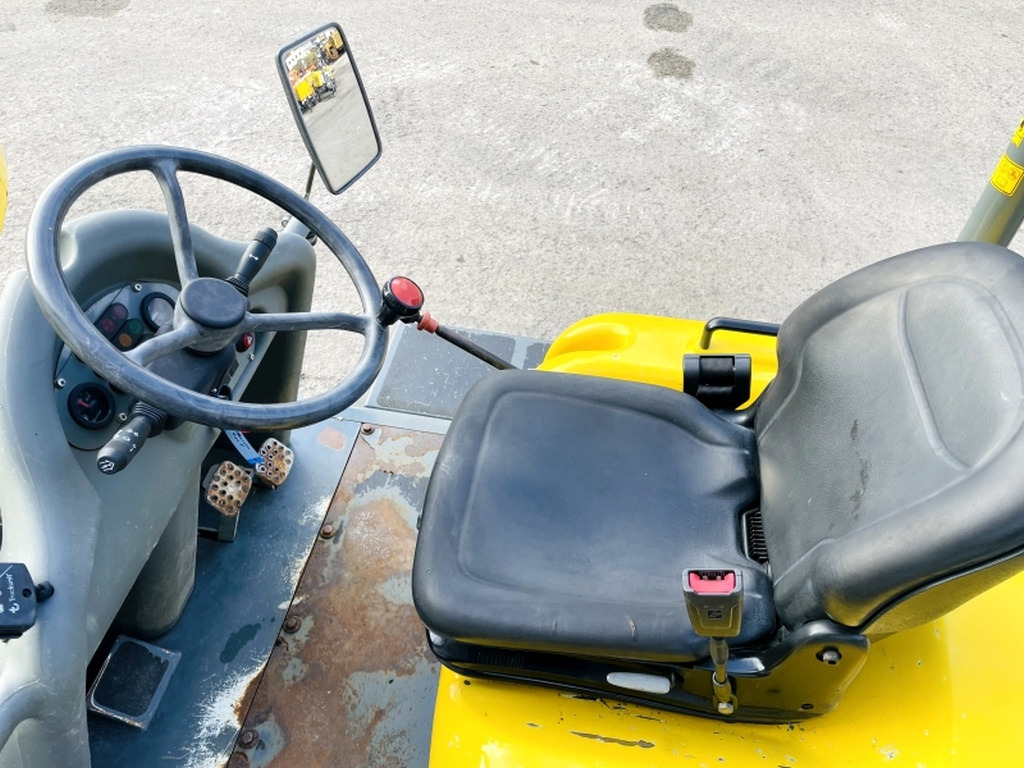 Neuson 4001 (3941) - Mini-Kipper: das Bild 5 Neuson 4001 (3941) - Mini-Kipper: das Bild 5