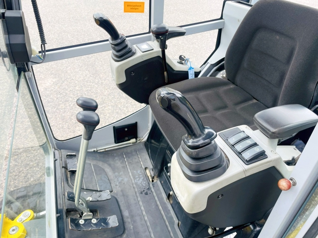 Neuson ET16 (4033) - Minibagger: das Bild 5 Neuson ET16 (4033) - Minibagger: das Bild 5