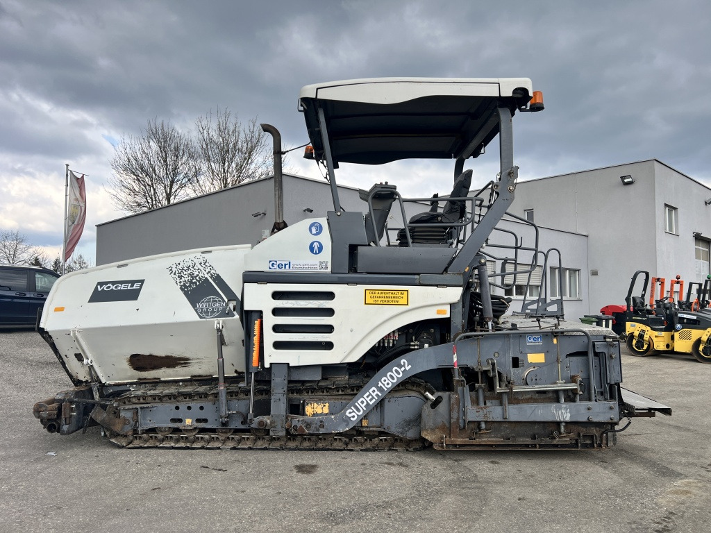 Vögele Super 1800-2 (111540) - Asphaltfertiger/ Straßenfertiger: das Bild 1 Vögele Super 1800-2 (111540) - Asphaltfertiger/ Straßenfertiger: das Bild 1