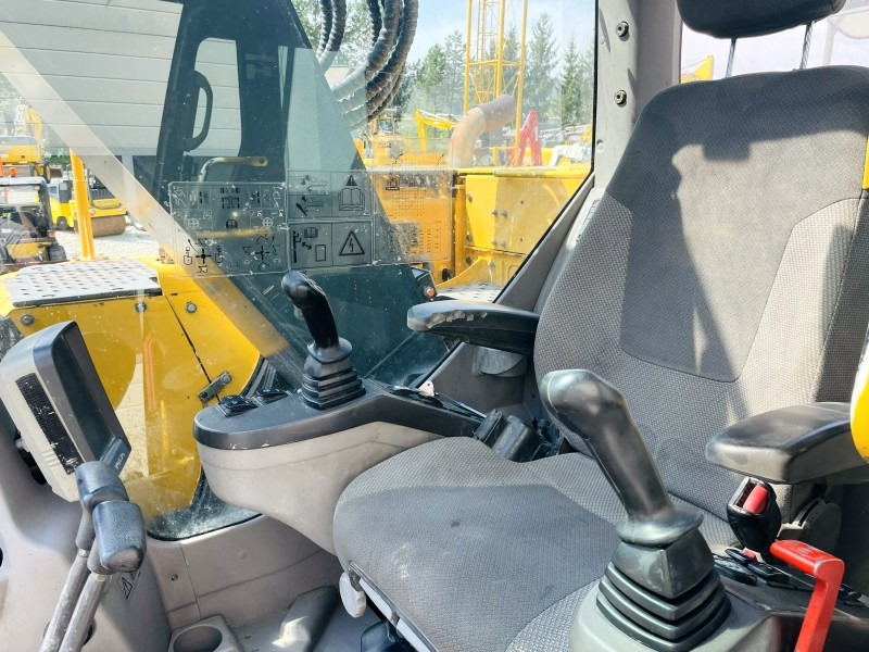 Volvo ECR235CL (3445) - Kettenbagger: das Bild 5 Volvo ECR235CL (3445) - Kettenbagger: das Bild 5