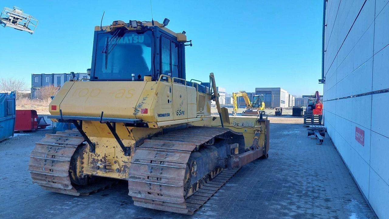 Komatsu D65PX-18 - Bulldozer: das Bild 4 Komatsu D65PX-18 - Bulldozer: das Bild 4
