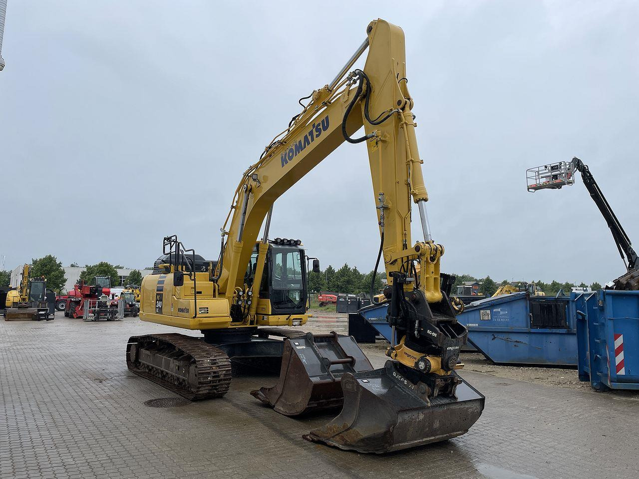 Komatsu PC240LC-11EO - Kettenbagger: das Bild 5 Komatsu PC240LC-11EO - Kettenbagger: das Bild 5