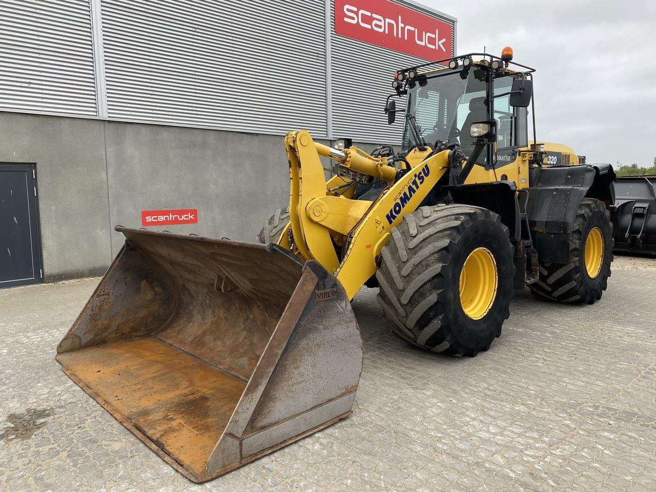 Komatsu WA320-7 - Radlader: das Bild 1 Komatsu WA320-7 - Radlader: das Bild 1