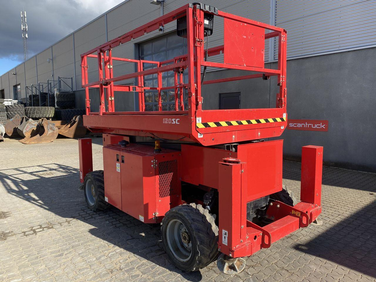Manitou 120SC - Scherenbühne: das Bild 2 Manitou 120SC - Scherenbühne: das Bild 2
