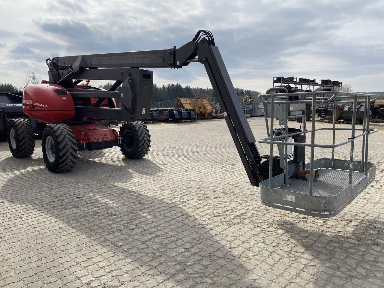 Manitou 200ATJ RC - Gelenkarmbühne: das Bild 5 Manitou 200ATJ RC - Gelenkarmbühne: das Bild 5