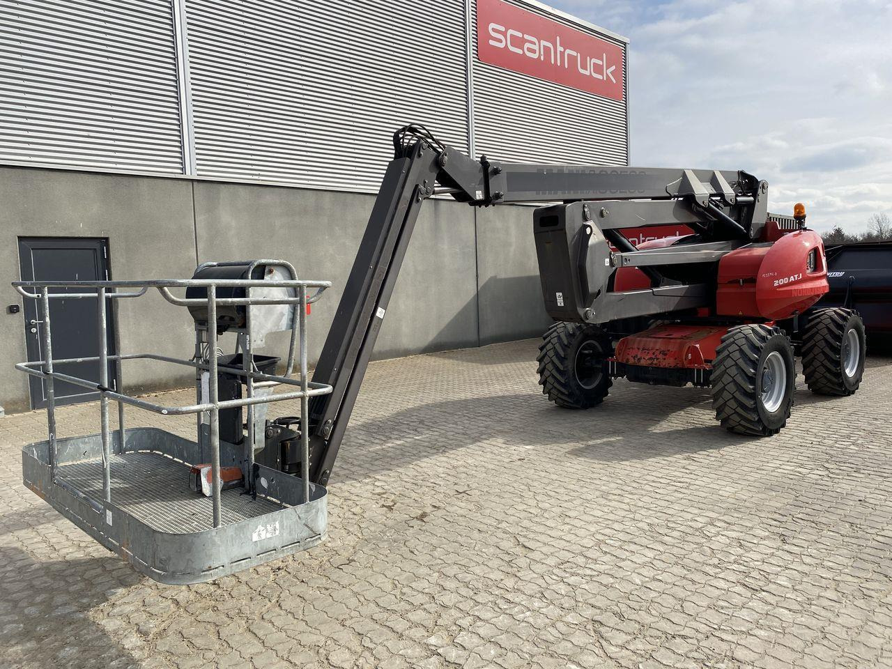 Manitou 200ATJ RC - Gelenkarmbühne: das Bild 1 Manitou 200ATJ RC - Gelenkarmbühne: das Bild 1