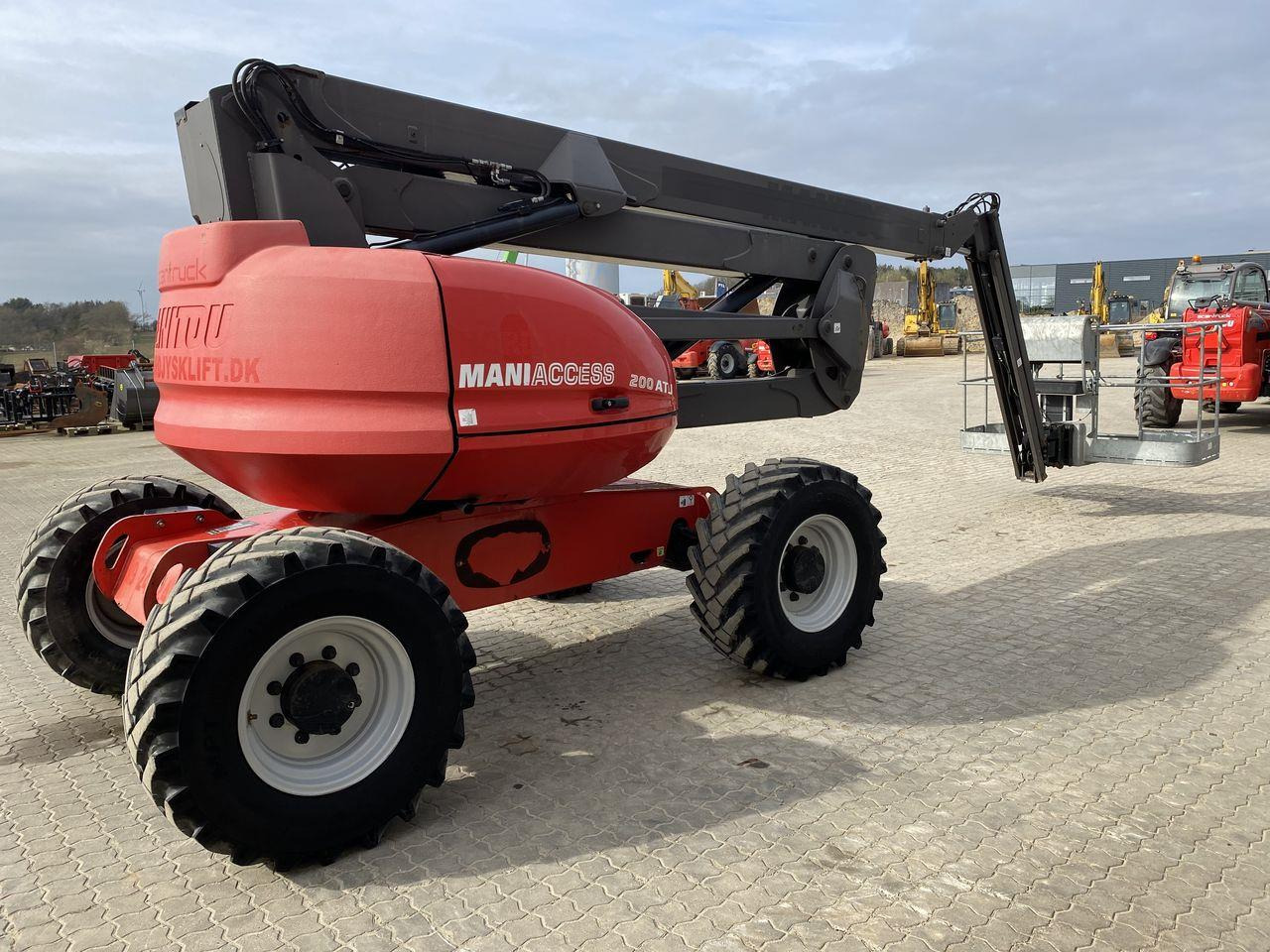 Manitou 200ATJ RC - Gelenkarmbühne: das Bild 4 Manitou 200ATJ RC - Gelenkarmbühne: das Bild 4