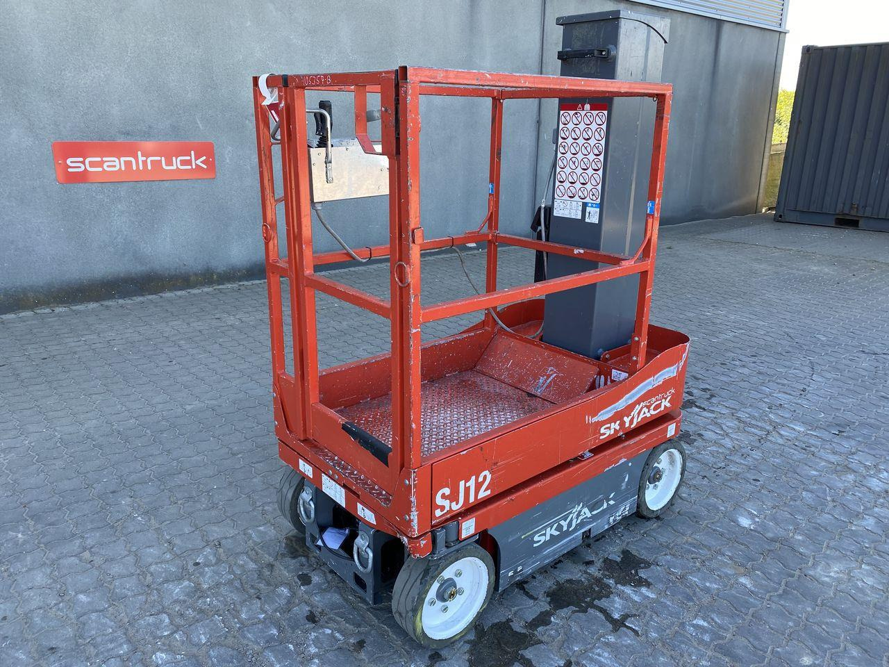 Skyjack SJ12 - Teleskopmastbühne: das Bild 1 Skyjack SJ12 - Teleskopmastbühne: das Bild 1