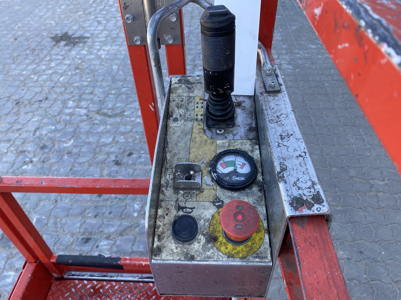 Skyjack SJ12 - Teleskopmastbühne: das Bild 3 Skyjack SJ12 - Teleskopmastbühne: das Bild 3