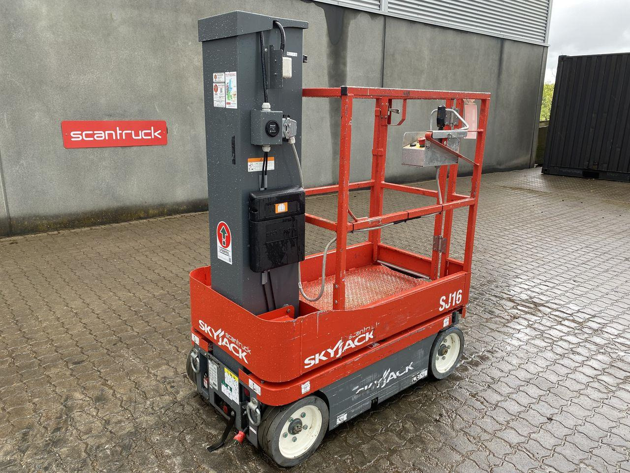 Skyjack SJ16 - Teleskopmastbühne: das Bild 1 Skyjack SJ16 - Teleskopmastbühne: das Bild 1