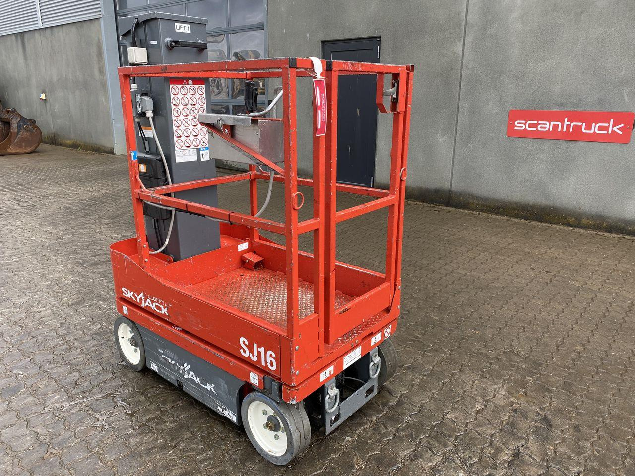 Skyjack SJ16 - Teleskopmastbühne: das Bild 2 Skyjack SJ16 - Teleskopmastbühne: das Bild 2