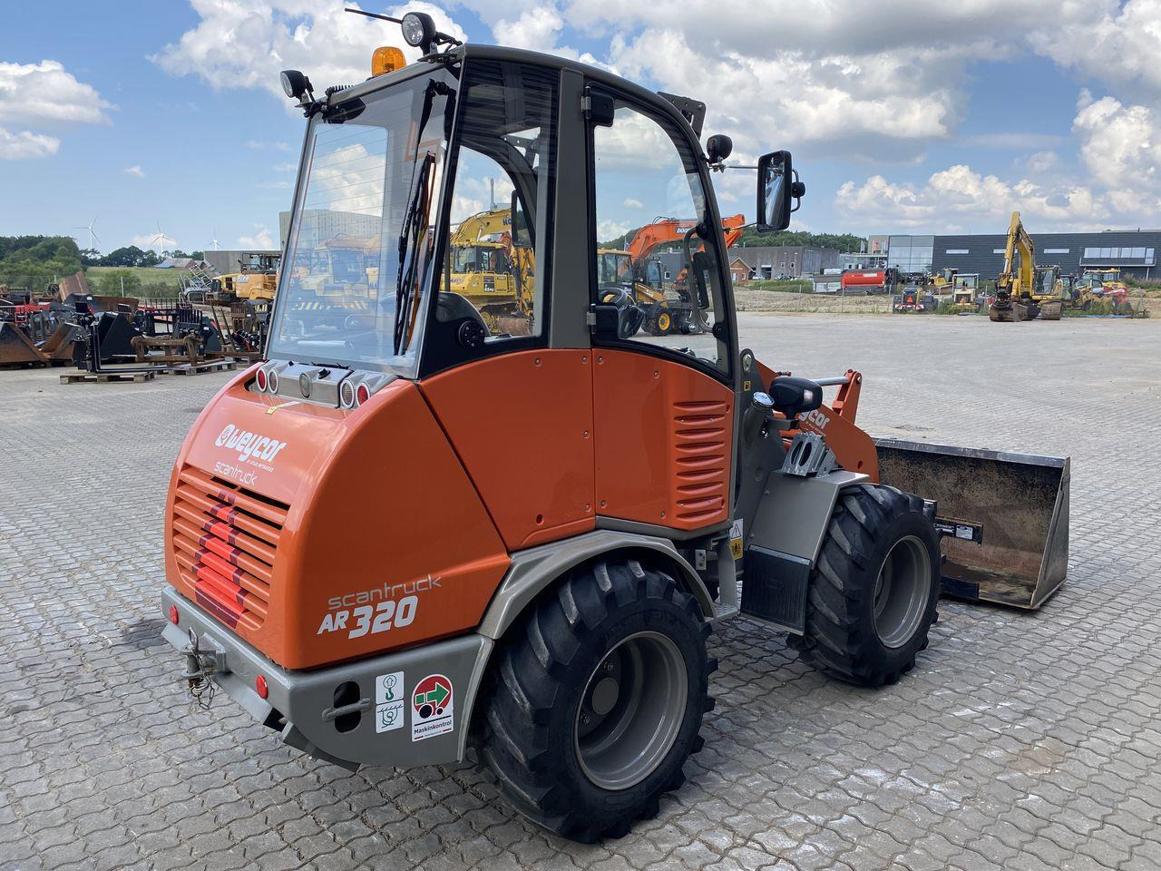 Weycor AR320 Cab - Hoflader: das Bild 4 Weycor AR320 Cab - Hoflader: das Bild 4
