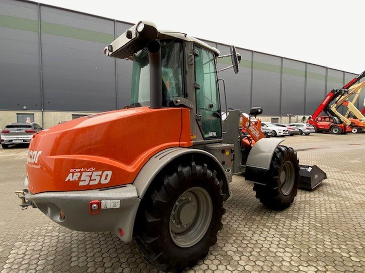 Weycor AR550 HS - Radlader: das Bild 3 Weycor AR550 HS - Radlader: das Bild 3