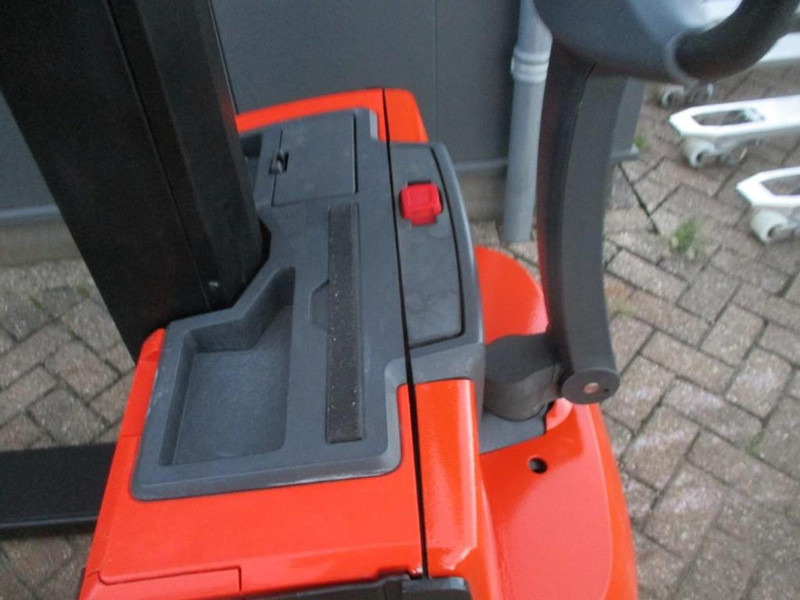 BT SWE 080L - Hochhubwagen: das Bild 4 BT SWE 080L - Hochhubwagen: das Bild 4
