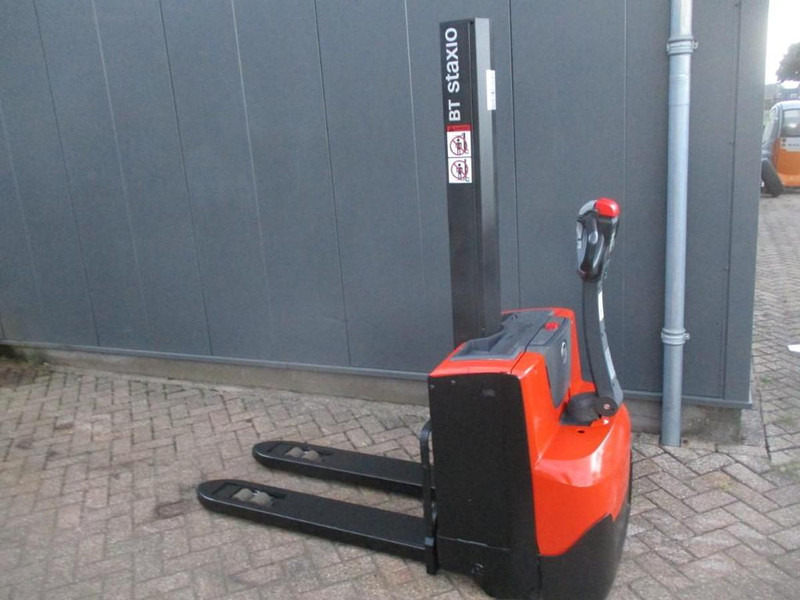 BT SWE 080L - Hochhubwagen: das Bild 1 BT SWE 080L - Hochhubwagen: das Bild 1