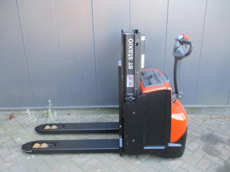 BT SWE 200D - Hochhubwagen: das Bild 1 BT SWE 200D - Hochhubwagen: das Bild 1