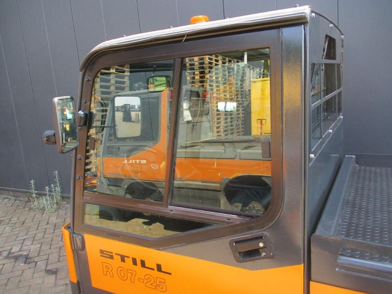 Still R07-25 - Schleppfahrzeug: das Bild 5 Still R07-25 - Schleppfahrzeug: das Bild 5