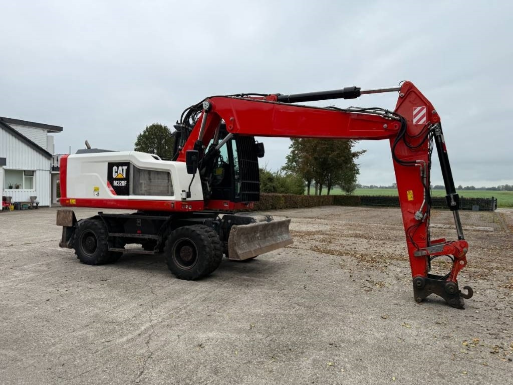 CAT M320F - Mobilbagger: das Bild 2 CAT M320F - Mobilbagger: das Bild 2
