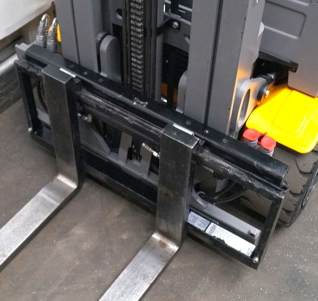 Jungheinrich EFG320 - Elektrostapler: das Bild 3 Jungheinrich EFG320 - Elektrostapler: das Bild 3