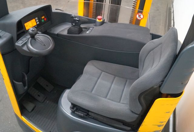 Jungheinrich ETV216 - Schubmaststapler: das Bild 3 Jungheinrich ETV216 - Schubmaststapler: das Bild 3