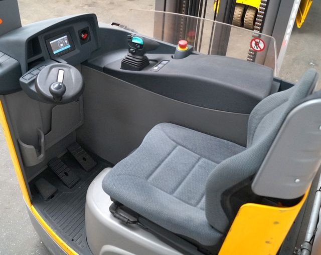 Jungheinrich ETV216 - Schubmaststapler: das Bild 3 Jungheinrich ETV216 - Schubmaststapler: das Bild 3