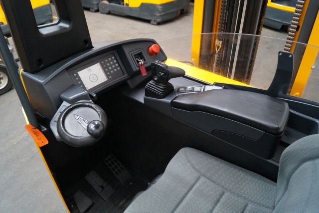 Jungheinrich ETV216 - Schubmaststapler: das Bild 3 Jungheinrich ETV216 - Schubmaststapler: das Bild 3