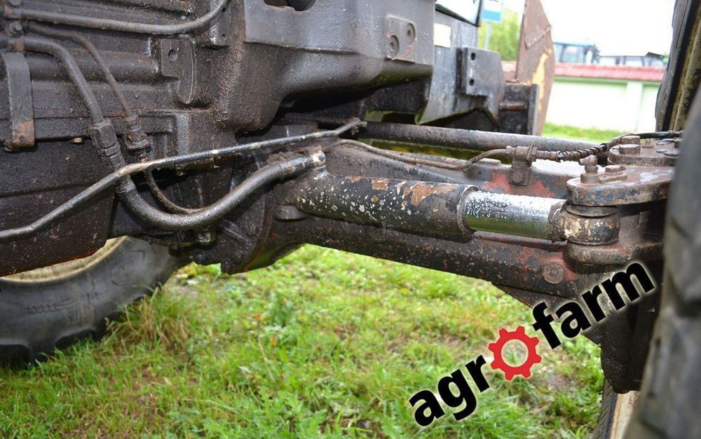 Lamborghini części 774-80 674-70 silnik skrzynia zwolnica wał głowica blok zawór oś zwolnica - Ersatzteile: das Bild 5 Lamborghini części 774-80 674-70 silnik skrzynia zwolnica wał głowica blok zawór oś zwolnica - Ersatzteile: das Bild 5