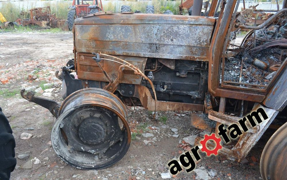 Massey ferguson części używane 6180 6170 6160 6190 oś most silnik skrzynia zwolnica zębatka obudowa - Ersatzteile: das Bild 5 Massey ferguson części używane 6180 6170 6160 6190 oś most silnik skrzynia zwolnica zębatka obudowa - Ersatzteile: das Bild 5