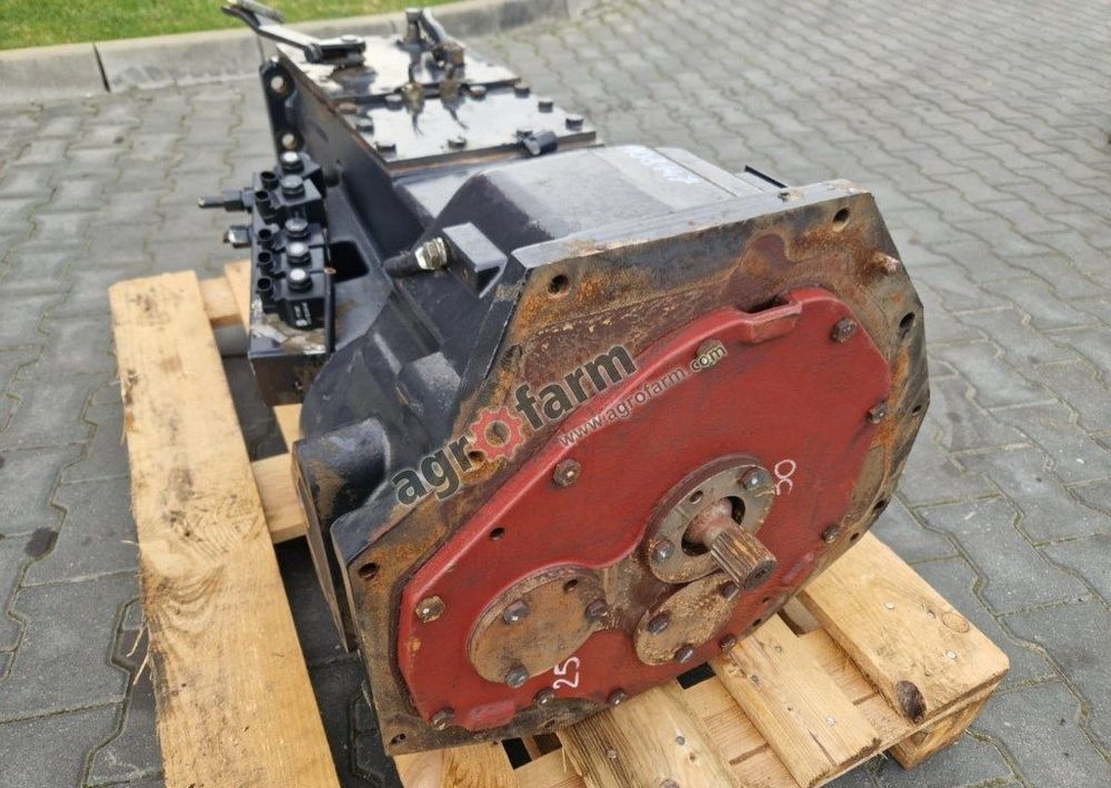 Skrzynia biegów Case CX 105 xtrashift 600100 - Getriebe: das Bild 3 Skrzynia biegów Case CX 105 xtrashift 600100 - Getriebe: das Bild 3